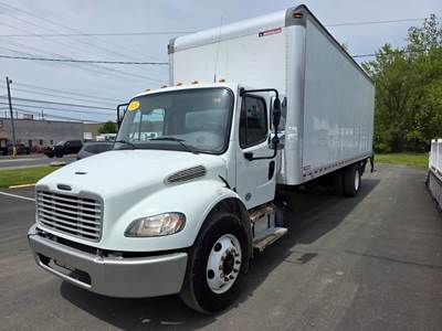 Freightliner M2 106 26 ft Box Truck - 280HP, 9 Speed Automatic, Roll up Door, Liftgate