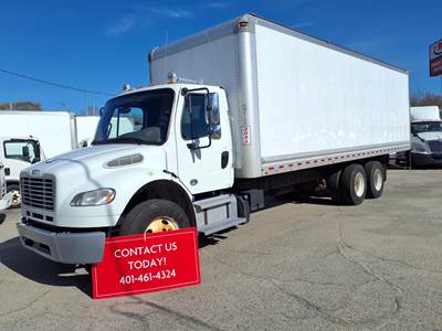 Freightliner M2 106 28 ft Box Truck - 270HP, 6 Speed Automatic, Roll up Door