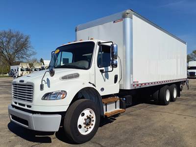 Freightliner M2 106 26 ft Box Truck - 300HP, 6 Speed Automatic, Roll up Door, Liftgate
