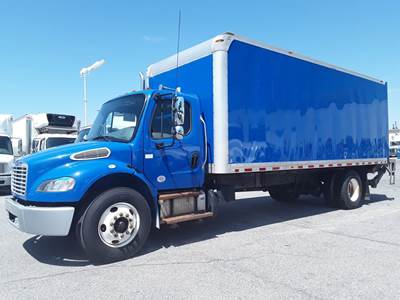 Freightliner M2 106 22 ft Box Truck - 280HP, 6 Speed Automatic, Roll up Door, Liftgate