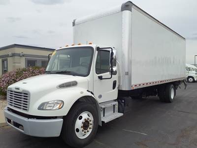 Freightliner M2 106 26 ft Box Truck - 240HP, 9 Speed Automatic, Roll up Door