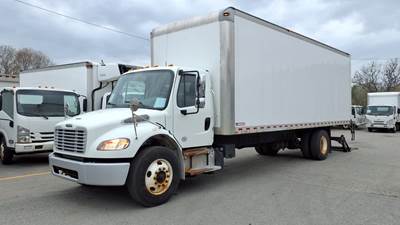 Freightliner M2 106 26 ft Box Truck - 260HP, 6 Speed Automatic, Roll up Door, Liftgate