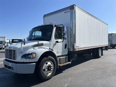 Freightliner M2 106 26 ft Box Truck - 240HP, 6 Speed Automatic, Roll up Door