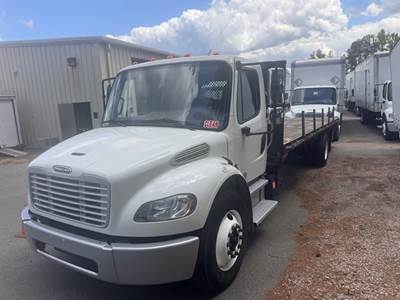 Freightliner M2 106 Box Truck - 240HP, 6 Speed Automatic, Liftgate