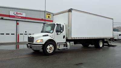 Freightliner M2 106 26 ft Box Truck - 260HP, 6 Speed Automatic, Roll up Door, Liftgate