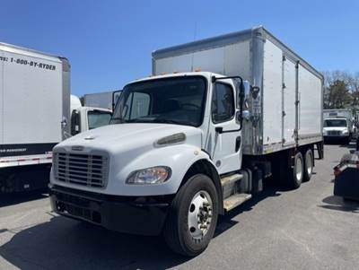 Freightliner M2 106 20 ft Box Truck - 325HP, 6 Speed Automatic, Roll up Door