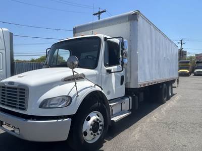 Freightliner M2 106 26 ft Box Truck - 300HP, 6 Speed Automatic, Roll up Door, Liftgate
