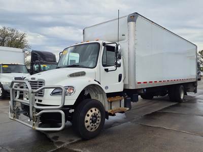 Freightliner M2 106 26 ft Box Truck - 270HP, 6 Speed Automatic, Roll up Door, Liftgate