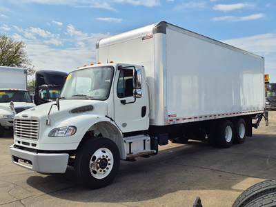 Freightliner M2 106 26 ft Box Truck - 300HP, 6 Speed Automatic, Roll up Door, Liftgate