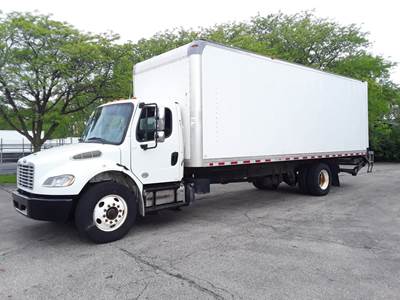 Freightliner M2 106 26 ft Box Truck - 240HP, 6 Speed Automatic, Roll up Door, Liftgate