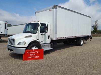 Freightliner M2 106 26 ft Box Truck - 240HP, 9 Speed Automatic, Roll up Door, Liftgate