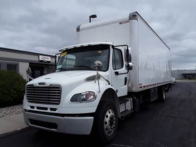 Freightliner M2 106 30 ft Box Truck - 270HP, 6 Speed Automatic, Roll up Door, Liftgate