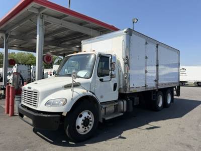 Freightliner M2 106 20 ft Box Truck - 325HP, 6 Speed Automatic, Roll up Door