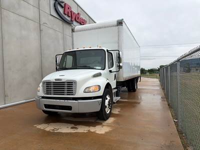 Freightliner M2 106 26 ft Box Truck - 240HP, 9 Speed Automatic, Roll up Door, Liftgate