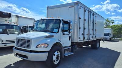 Freightliner M2 106 26 ft Box Truck - 280HP, 6 Speed Manual, Roll up Door, Liftgate
