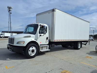 Freightliner M2 106 26 ft Box Truck - 240HP, 10 Speed Automatic, Roll up Door, Liftgate