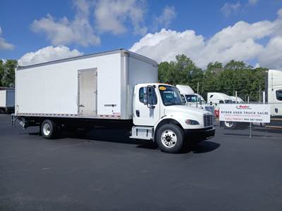Freightliner M2 106 26 ft Box Truck - 240HP, 9 Speed Automatic, Roll up Door, Liftgate