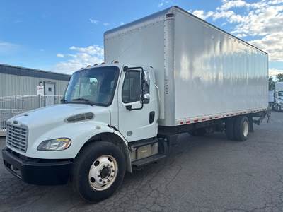 Freightliner M2 106 26 ft Box Truck - 230HP, 6 Speed Automatic, Roll up Door, Liftgate