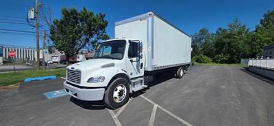 Freightliner M2 106 26 ft Box Truck - 240HP, 9 Speed Automatic, Roll up Door, Liftgate