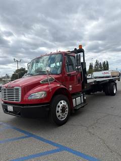 Freightliner M2 106 22 ft Box Truck - 300HP, 6 Speed Automatic