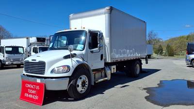 Freightliner M2 106 16 ft Box Truck - 240HP, 6 Speed Automatic, Roll up Door, Liftgate