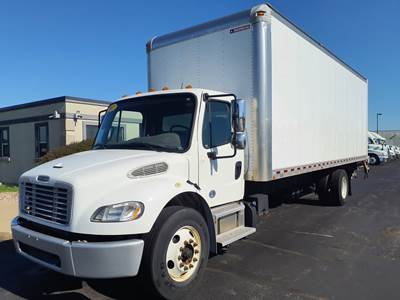 Freightliner M2 106 26 ft Box Truck - 240HP, 9 Speed Automatic, Roll up Door, Liftgate