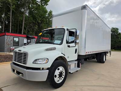 Freightliner M2 106 26 ft Box Truck - 240HP, 9 Speed Automatic, Roll up Door, Liftgate