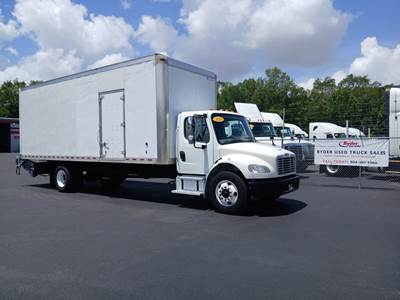 Freightliner M2 106 26 ft Box Truck - 240HP, 9 Speed Automatic, Roll up Door, Liftgate