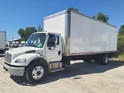 Freightliner M2 106 26 ft Box Truck - 280HP, 9 Speed Automatic, Roll up Door, Liftgate