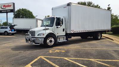 Freightliner M2 106 26 ft Box Truck - 240HP, 6 Speed Automatic, Roll up Door