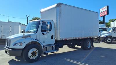 Freightliner M2 106 18 ft Box Truck - 260HP, 6 Speed Manual, Roll up Door