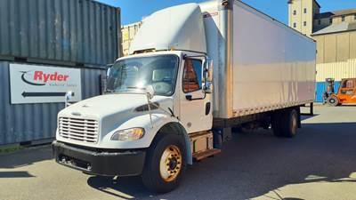 Freightliner M2 106 26 ft Box Truck - 260HP, 6 Speed Automatic, Roll up Door