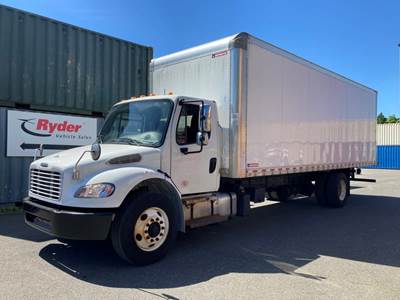 Freightliner M2 106 26 ft Box Truck - 240HP, 6 Speed Automatic, Roll up Door