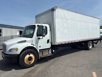 Freightliner M2 106 26 ft Box Truck - 280HP, 6 Speed Automatic, Roll up Door, Liftgate