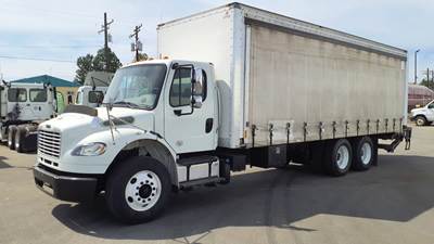 Freightliner M2 106 26 ft Box Truck - 300HP, 6 Speed Automatic, Roll up Door, Liftgate