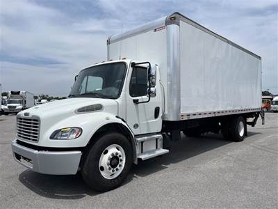 Freightliner M2 106 24 ft Box Truck - 230HP, 9 Speed Automatic, Roll up Door, Liftgate