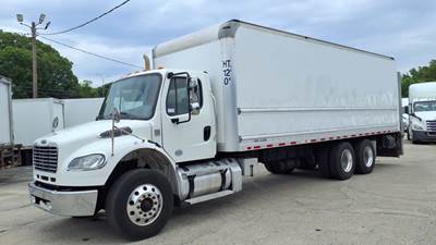 Freightliner M2 106 26 ft Box Truck - 350HP, 6 Speed Automatic, Roll up Door, Liftgate