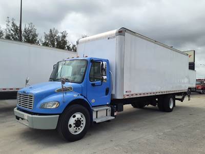 Freightliner M2 106 26 ft Box Truck - 220HP, 6 Speed Automatic, Roll up Door, Liftgate