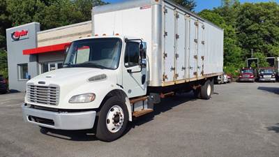 Freightliner M2 106 26 ft Box Truck - 280HP, 6 Speed Manual, Roll up Door, Liftgate