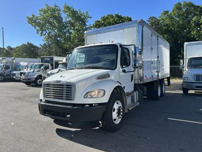 Freightliner M2 106 20 ft Box Truck - 325HP, 6 Speed Automatic, Roll up Door