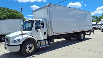 Freightliner M2 106 26 ft Box Truck - 240HP, 6 Speed Automatic, Roll up Door, Liftgate