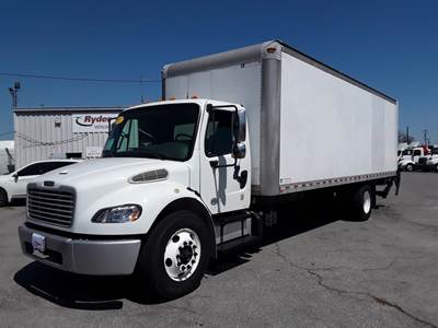 Freightliner M2 106 26 ft Box Truck - 220HP, 5 Speed Automatic, Roll up Door, Liftgate
