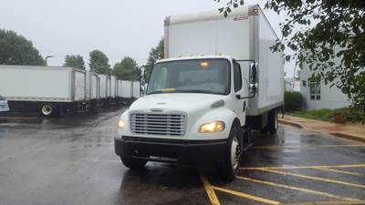Freightliner M2 106 26 ft Box Truck - 240HP, 9 Speed Automatic, Roll up Door, Liftgate