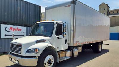 Freightliner M2 106 26 ft Box Truck - 260HP, 6 Speed Automatic, Roll up Door