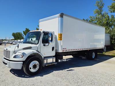Freightliner M2 106 26 ft Box Truck - 240HP, 6 Speed Automatic, Roll up Door, Liftgate