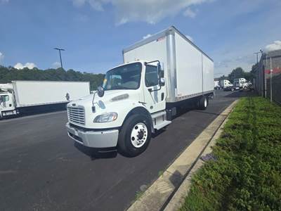 Freightliner M2 106 26 ft Box Truck - 240HP, 6 Speed Automatic, Roll up Door, Liftgate