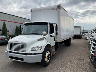 Freightliner M2 106 26 ft Box Truck - 240HP, 6 Speed Automatic, Roll up Door