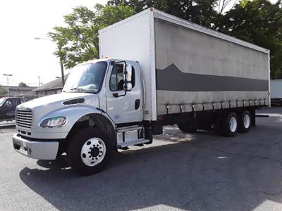 Freightliner M2 106 28 ft Box Truck - 350HP, 10 Speed Manual, Swing Door