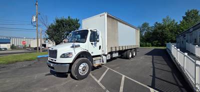 Freightliner M2 106 26 ft Box Truck - 300HP, 6 Speed Automatic, Roll up Door