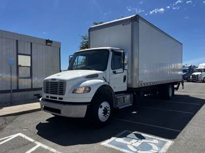 Freightliner M2 106 26 ft Box Truck - 270HP, 6 Speed Automatic, Roll up Door, Liftgate